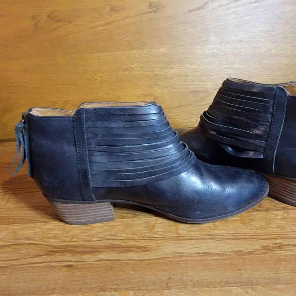Clarks Spye Celeste Boots - Picture 5 of 9